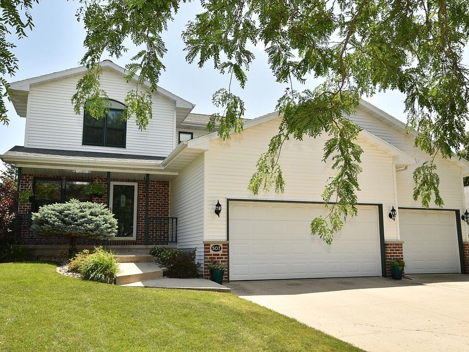 1st image of 507 Greenbriar AVENUE