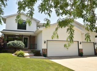 507 Greenbriar Ave, Fond Du Lac, WI 54935
