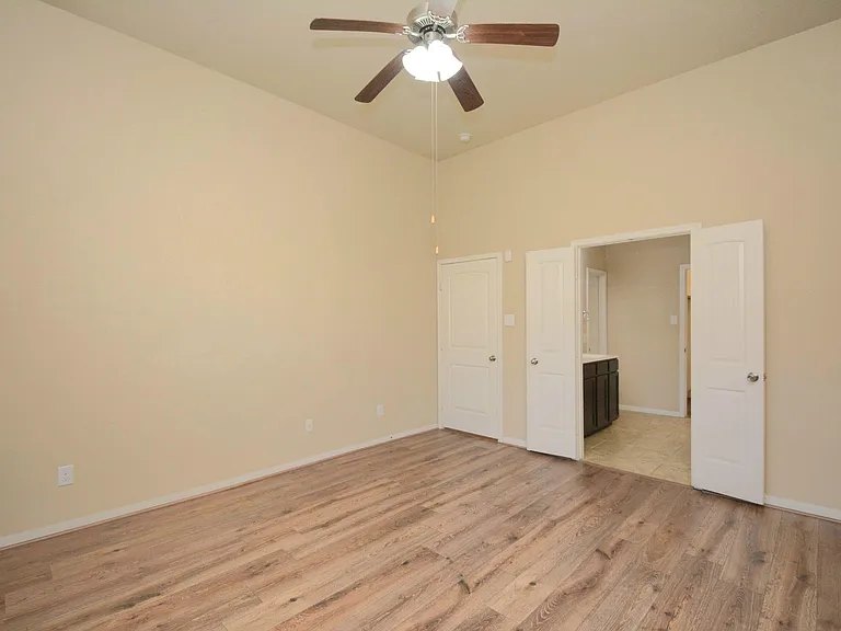 7418 Durango Creek Dr — Photo 22