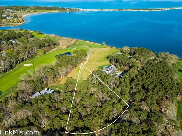 98 Farm Neck Way, Oak Bluffs, MA 02557