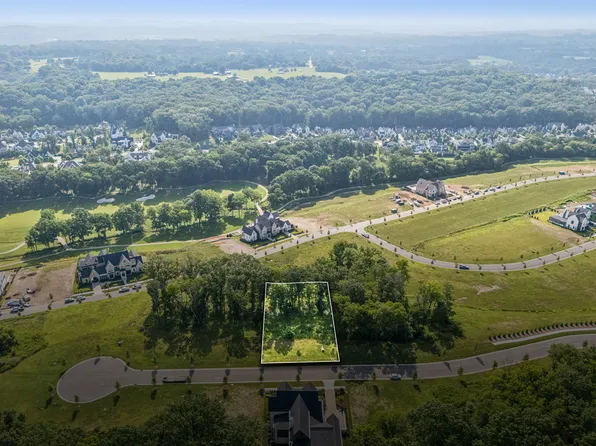 8518 Blanton Ct #16047, College Grove, TN 37046