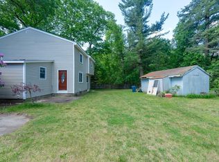 110 Arkansas Rd, Tewksbury, MA 01876