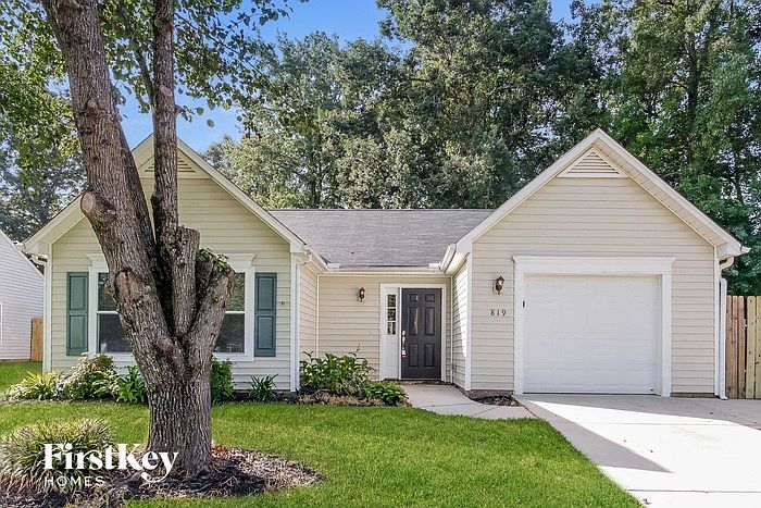 1st image of 819 Blazingwood Dr
