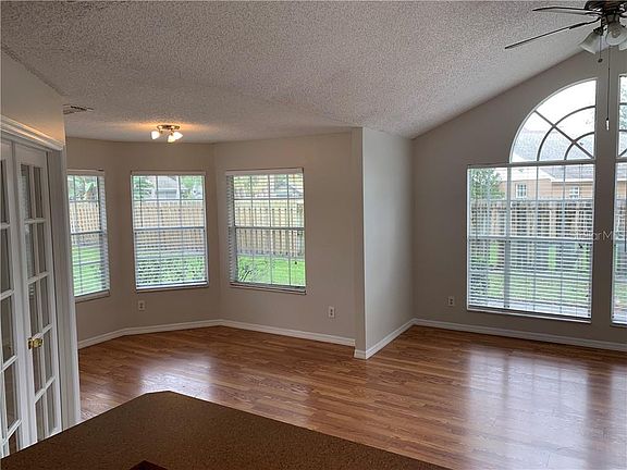 4th image of 958 Newcastle Cir APT 106