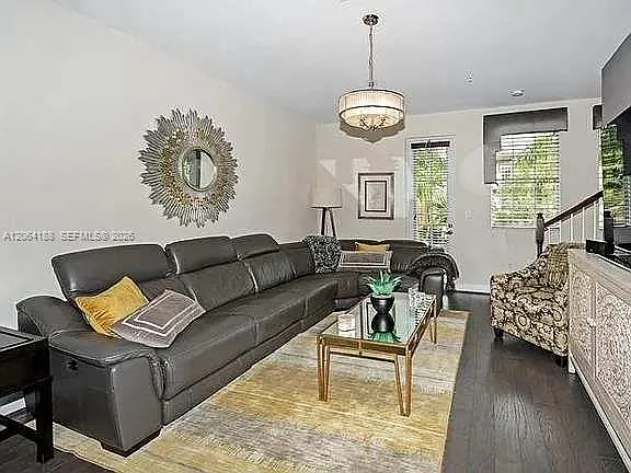 Cobblestone Ii Condo — Photo 4