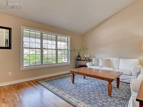 4th image of 415 Red Mountain Ct