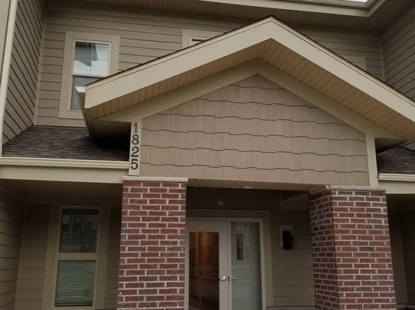 1825 Opus Ln Unit 202, Madison, WI 53593