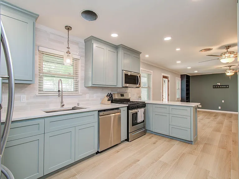9002 Railton St — Photo 10