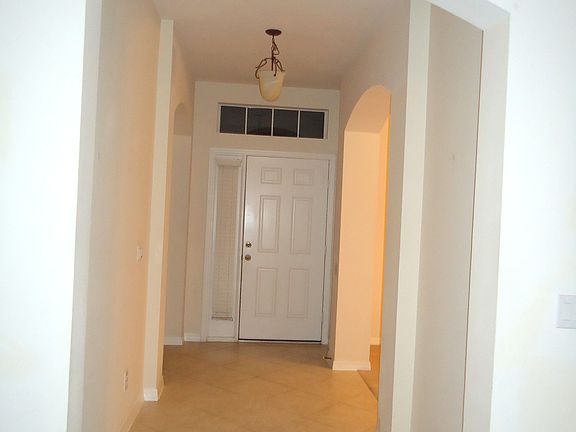 2nd image of 1612 Polk Way