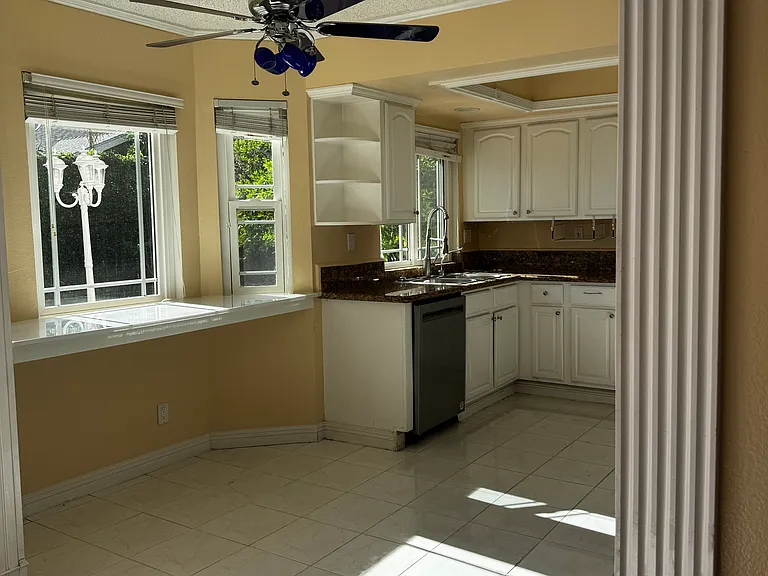 7427 Tunney Ave — Photo 9