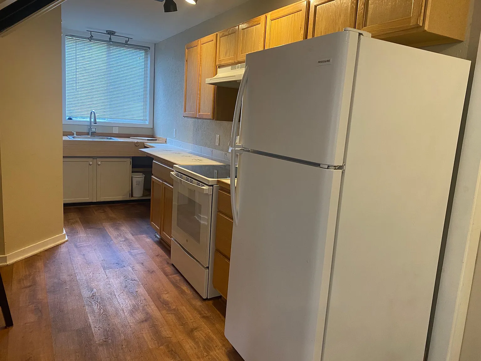 2401 Westwind Dr NW — Photo 3