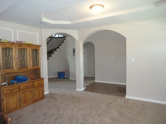 3rd image of 13899 Badger Creek Dr