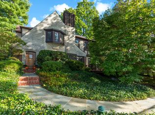 20 Dobbs Ter, Scarsdale, NY 10583