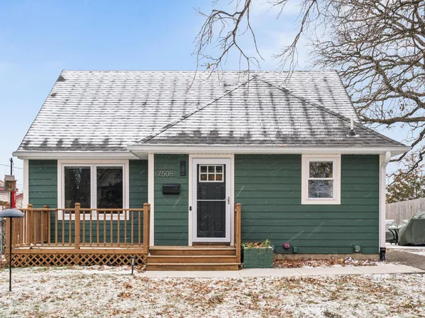 7505 Edgebrook Dr, Saint Louis Park, MN 55426