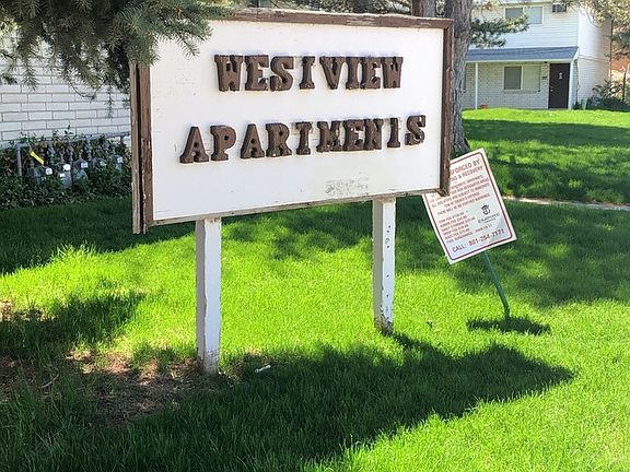 3rd image of 1889 Westview Cir APT 13