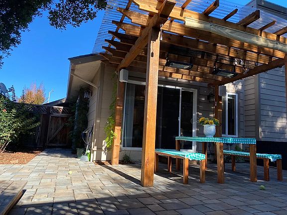 5th image of 1400 De Anza Blvd