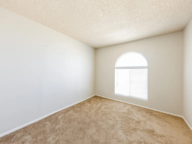 4323 W Piute Ave — Photo 14