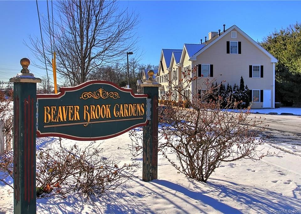 Welcome to Beaver Brook Gardens! A quiet complex within minutes to I95, train station, town center, hospital and all major conveniences!