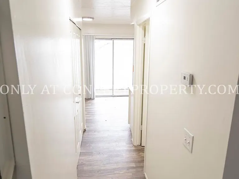 1499 W 2320 S — Photo 12