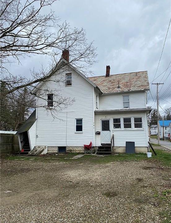 1st image of 782 N Cottage St