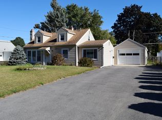 2004 Patton Dr, Schenectady, NY 12303