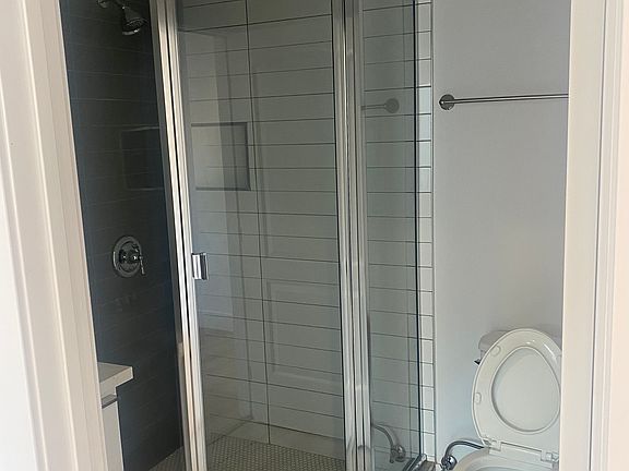3rd image of 8918 S Vermont Ave #8916