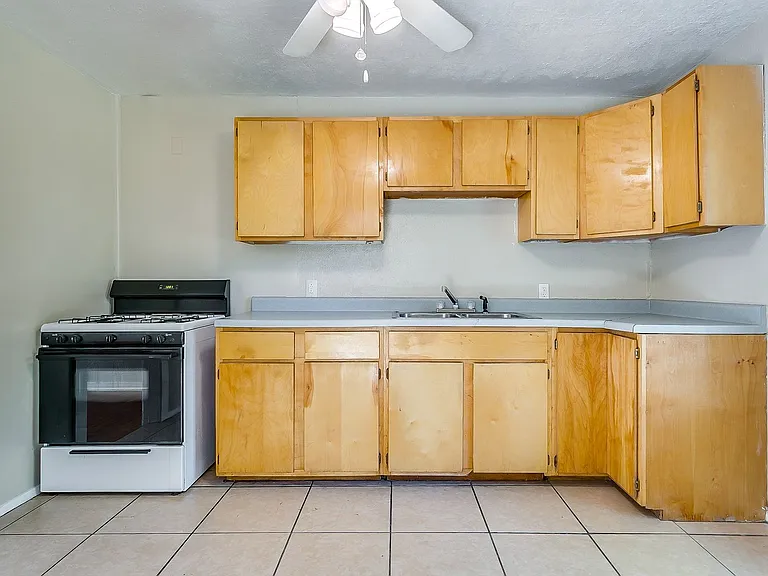 3928 Winfield Ave — Photo 24