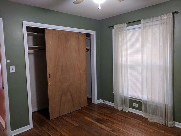 4th image of 22161 Mauer St