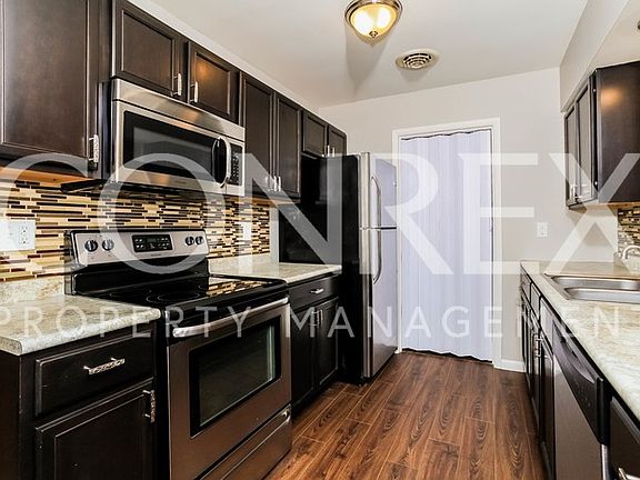 4th image of 5382 Tomahawk Ave