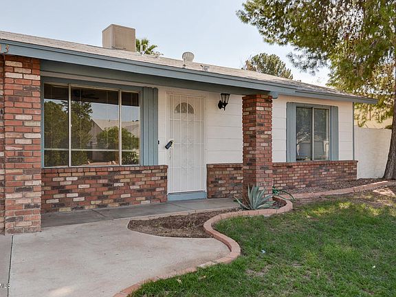 3rd image of 2703 N Pennington Dr