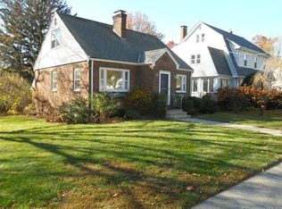 93 Ridgewood Ave, North Haven, CT 06473