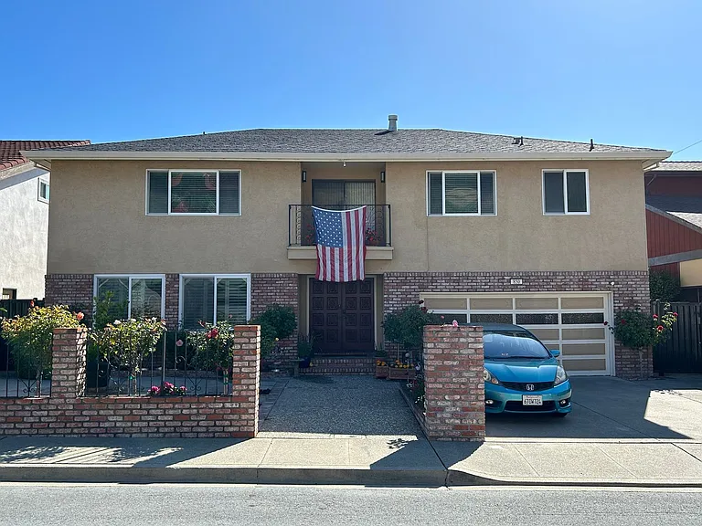 850 Morningside Dr — Photo 1
