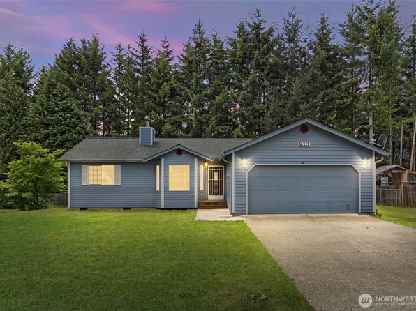 218 Saint Helens Way, Winlock, WA 98596