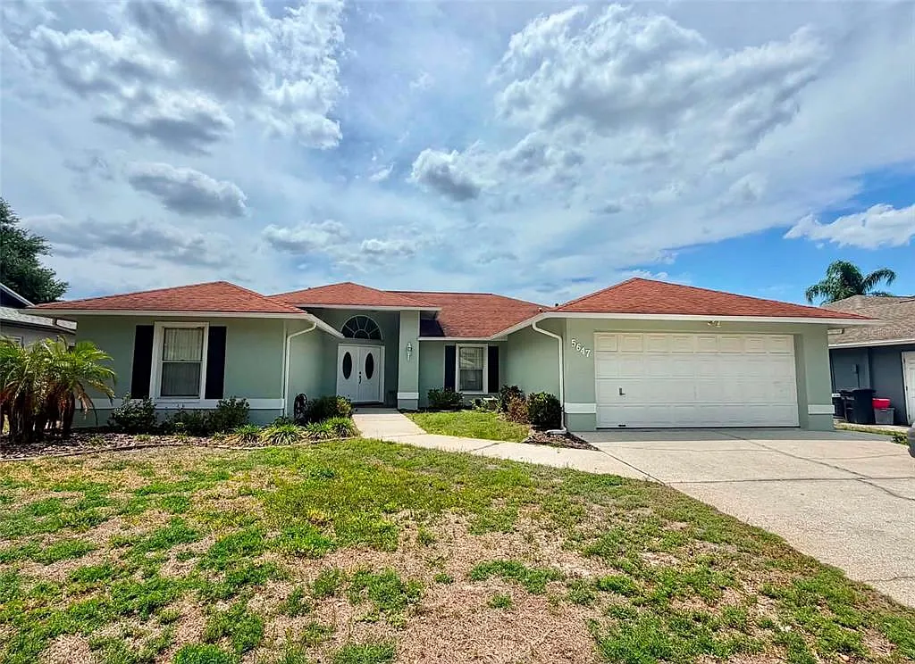 3 bed, 2.0 bath, 2022 sqft, $2,500 — Photo 1