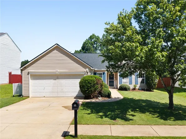 120 Crescent Creek Ct, Greenville, SC 29605