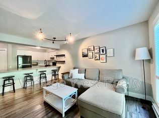 2425 Mount Baldy Dr UNIT 206, Kelowna, BC V1V1Z3