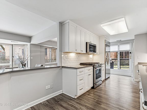 5th image of 601 Mulberry Pl APT 1I