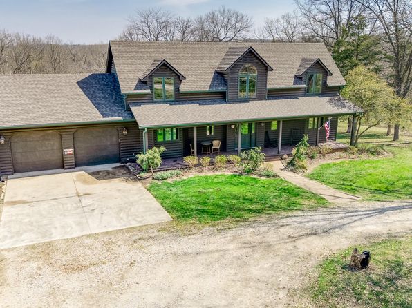 12251 Robien Dr, Boonville, MO 65233