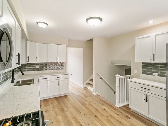 5th image of 17643 Oakwood Ave
