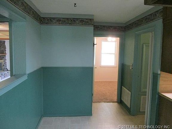 5th image of 46 Cedar St