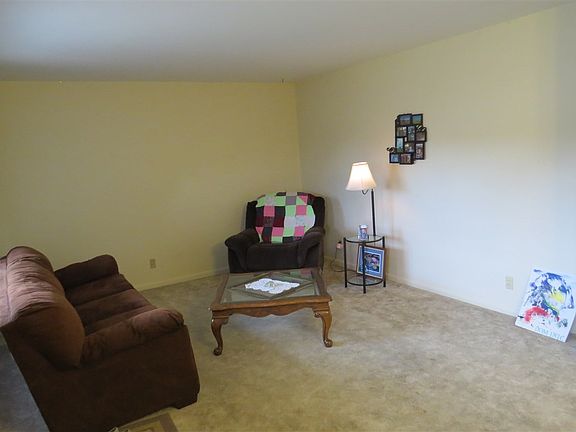 5th image of 506 Spruce St