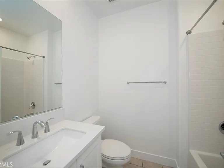 1809 Lychee St — Photo 12
