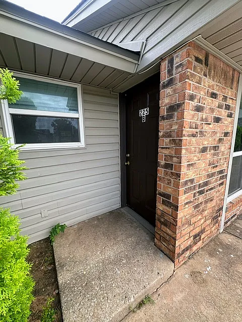 2 bed, 850 sqft, $950 — Photo 2