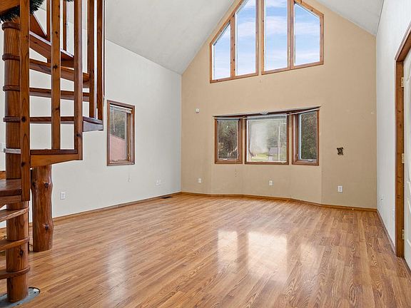 2nd image of 120 Midway STREET