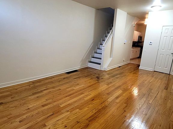 3rd image of 1637 N Marston St
