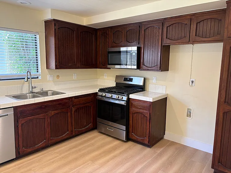 6865 Valley Circle Blvd #8 — Photo 12