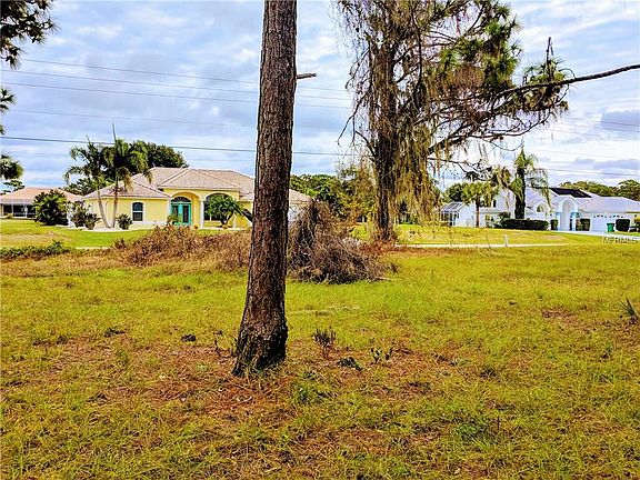 5th image of 680 Rotonda Cir
