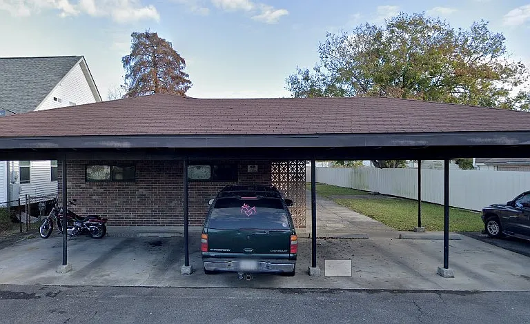 711 Marais St #A — Photo 4