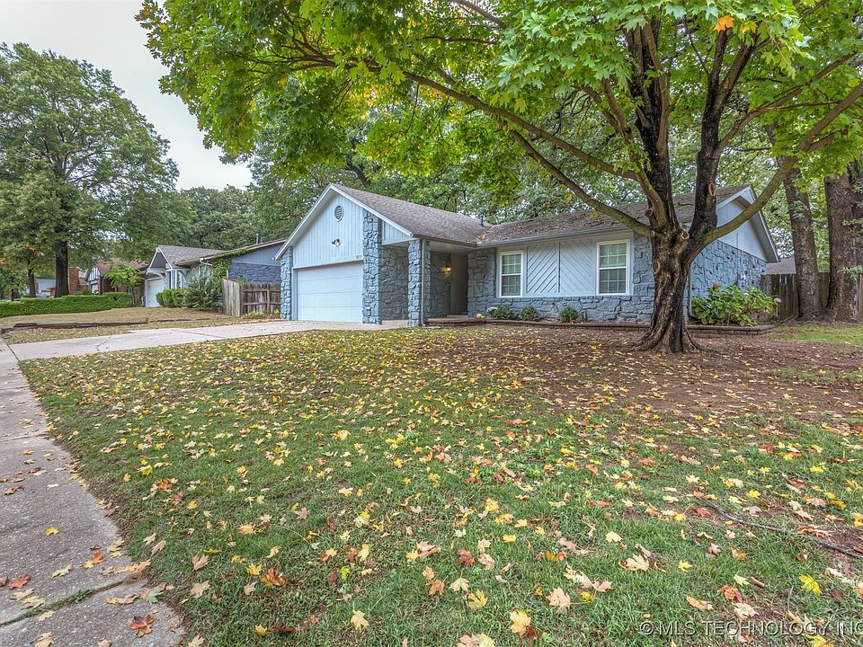 8215 S Date Pl, Broken Arrow, OK 74011 | Zillow