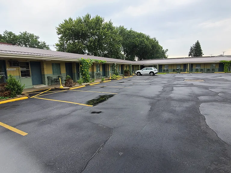 Presque Isle Extended Stay Suites — Photo 24